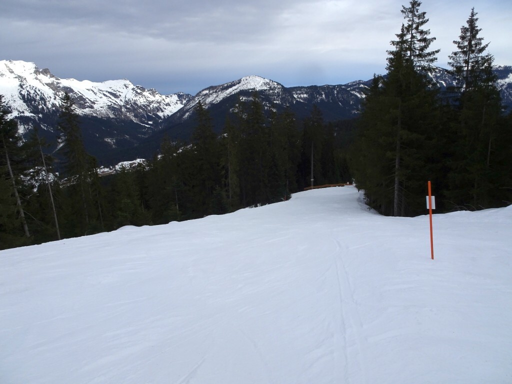 Blauer Teil der Talabfahrt Russbach (1g).
