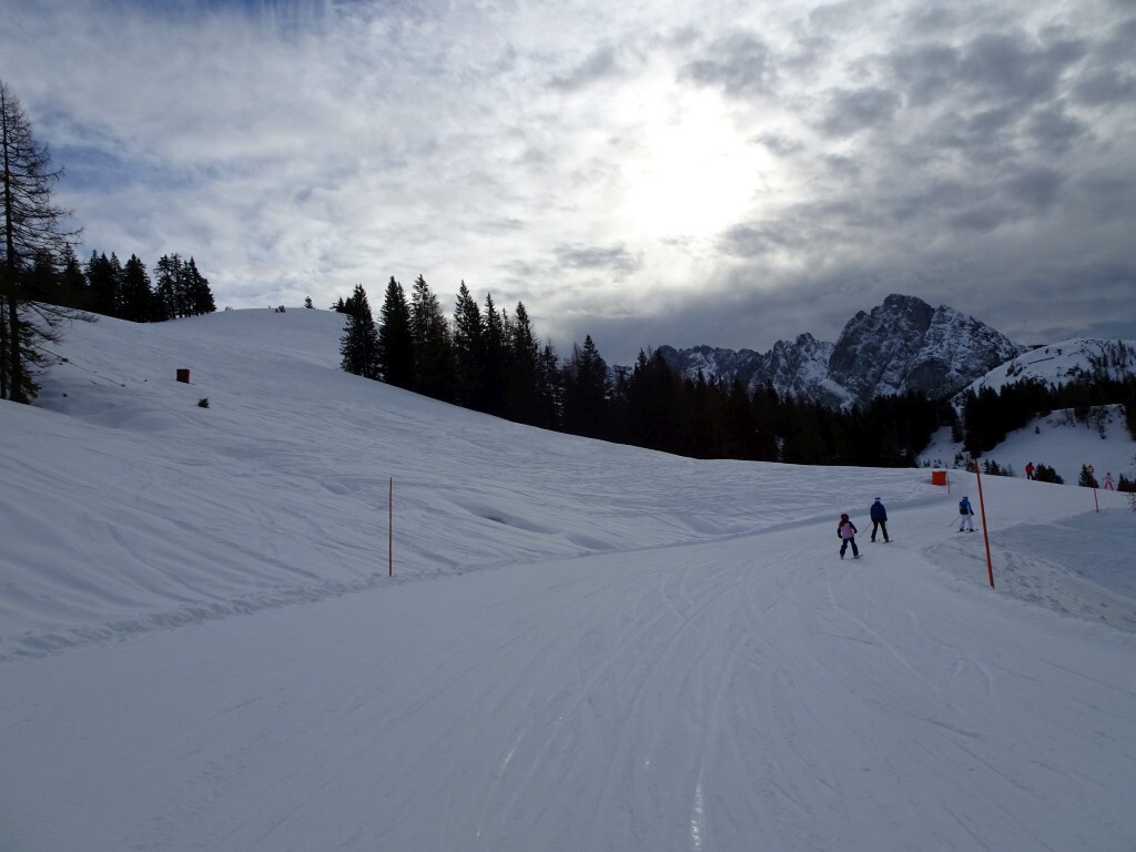 Verbindungspiste Edtalm (4). Von mittig oben links kommt die Skiroute Rock‘ n Roll (5d).