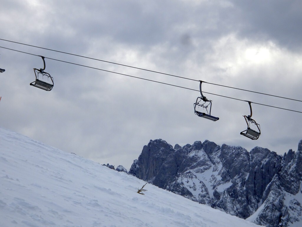 Höhbühelbahn mit dem Gosaukamm.