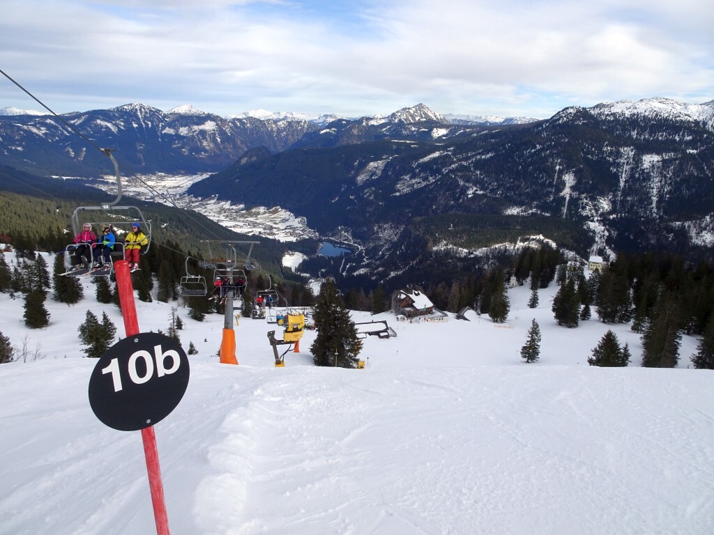 Die schwarze 10b, toller Schnee hier.