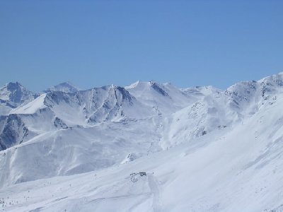 Von vorne: Sattelbahn, Planseggbahn, Scheidbahnen und die Pezidbahn.