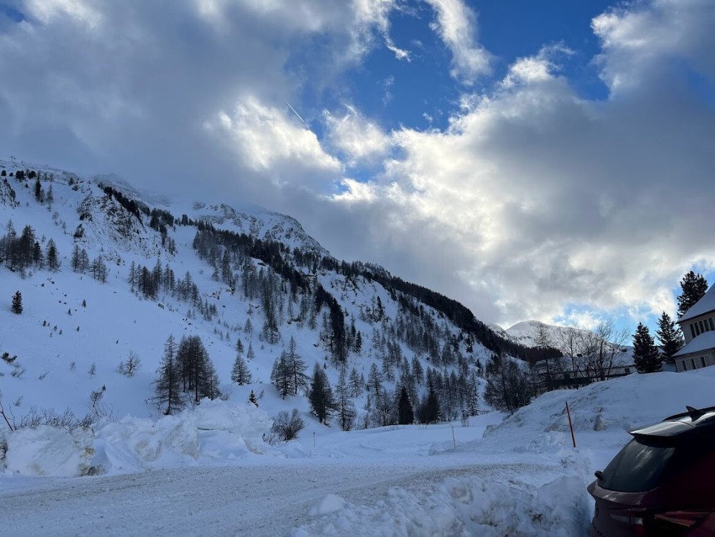 44 zehnerkar 6 parking.jpg