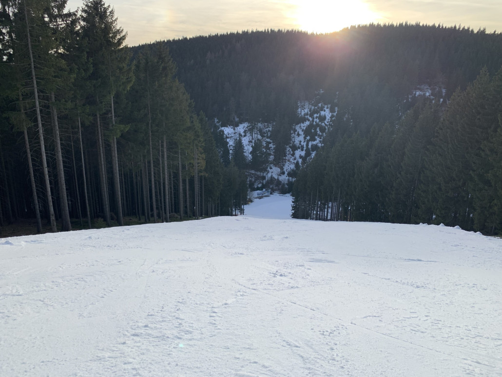 Karasek 2 gegen 15:30; dieses Jahr wieder volle Breite präperiert