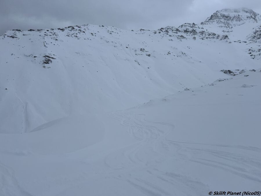 Kreuzung Skilift/schwarze Piste