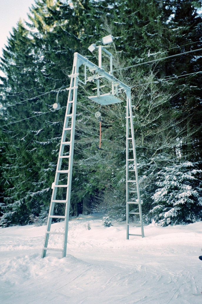 Auf Langbügel umgebastelter Doppelmayr Silift, Typ A oder sogar ein 0er