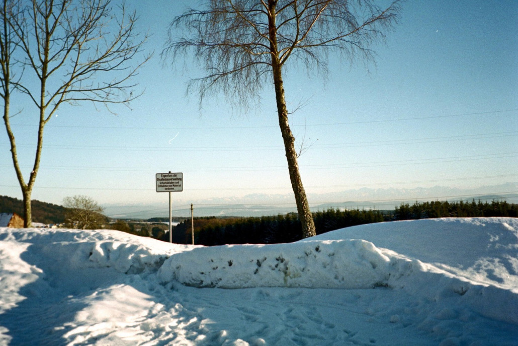 Parkplatz, start und Endpunkt um zu beiden Skiliften zu kommen