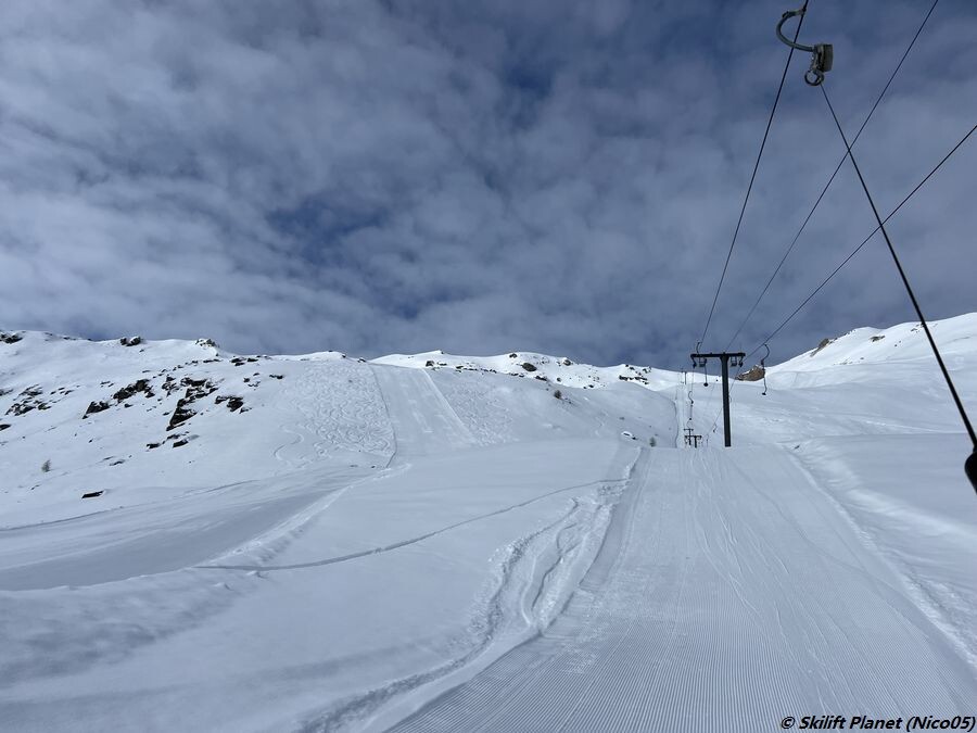 Skilift Arpilles und letzter Teil der Piste Veisivis