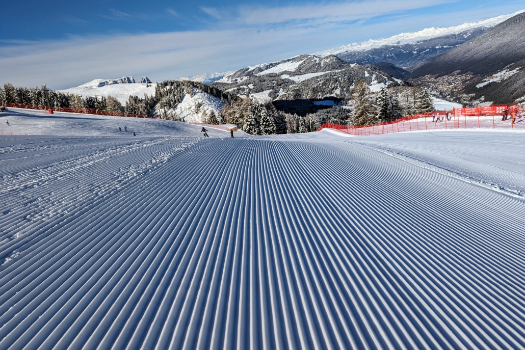 Rillen! Hier am Auslauf der Zeitmessstrecke am Sochers. Aber auch diese Rillen sind in ganz weichem Schnee.