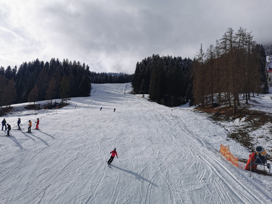 Was ein bisschen Neuschnee alles gleich wieder winterlicher aussehen lässt.