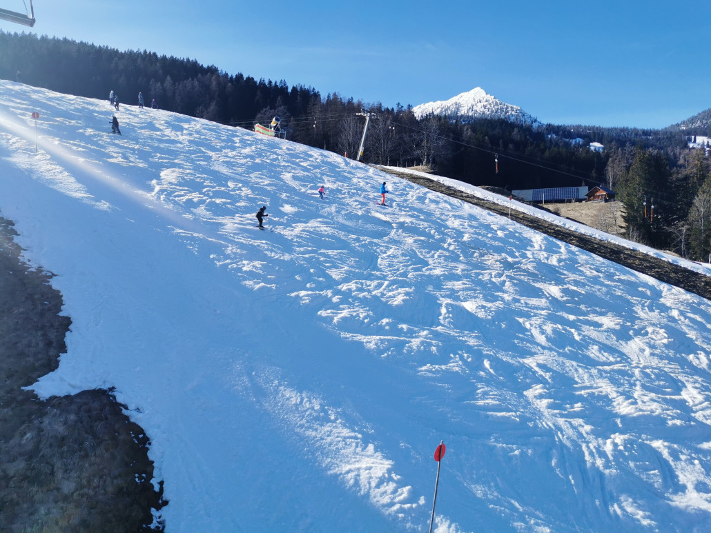 Das Bild ist zwar um 14:30 entstanden, jedoch schaut der Hang ab 10 Uhr schon so aus.