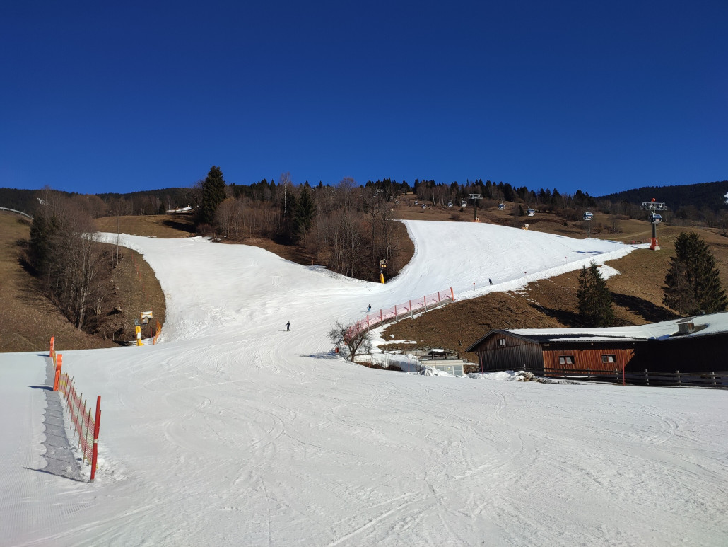 Südhang Talabfahrt zur Schönleitenbahn. Ganz früh wahrscheinlich eine Eisrutsche, war aber später größtenteils griffig.