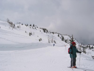 Die Sonne kommt heraus! Hinten der SL Montfrais 1
