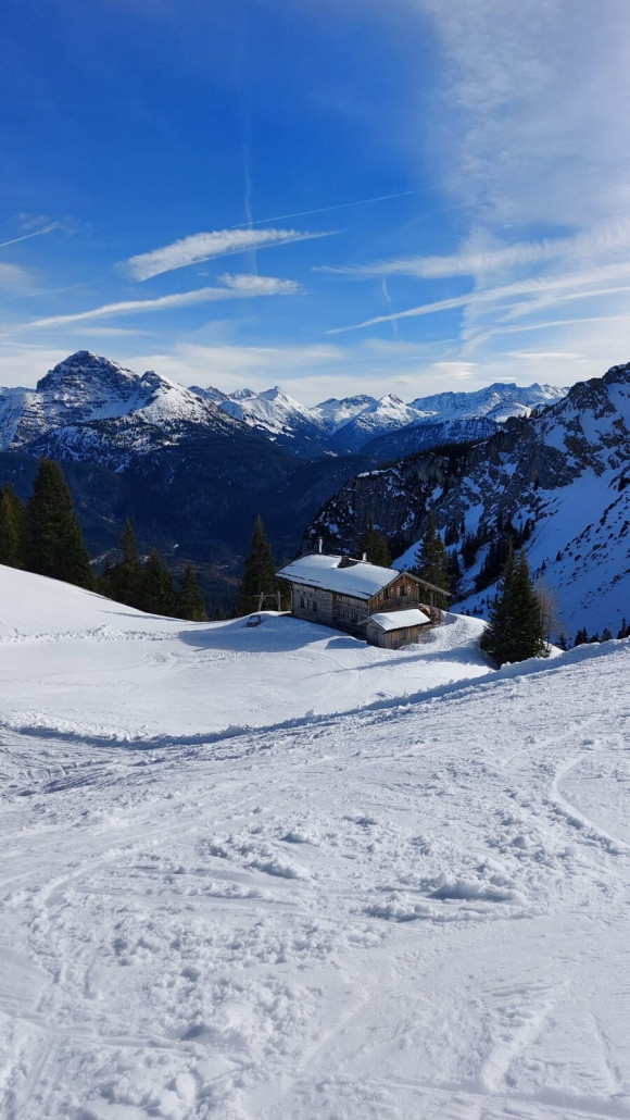 Jägerhütte mit Thaneller