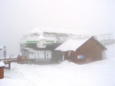 4-KSB Villarais Talstation in Villard-Reculas bei brutalem Nebel. Bj. 1997, Leitner, 538 Hm, 2000 p/h