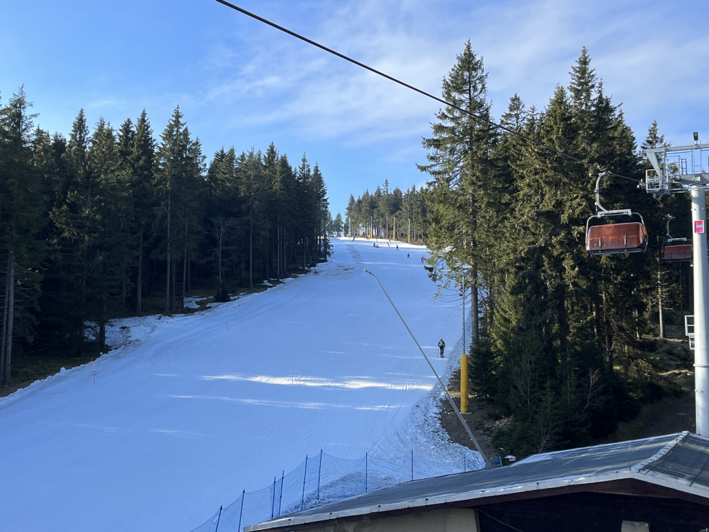 Die Reduzierung in der Breite ist im unteren Teil marginal