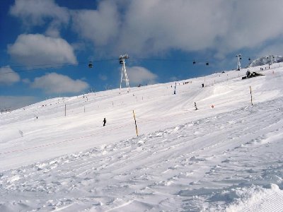 Blick aus dem SL Lac Blanc hinüber auf die Zucker-Pisten der 1. Etage am DMC