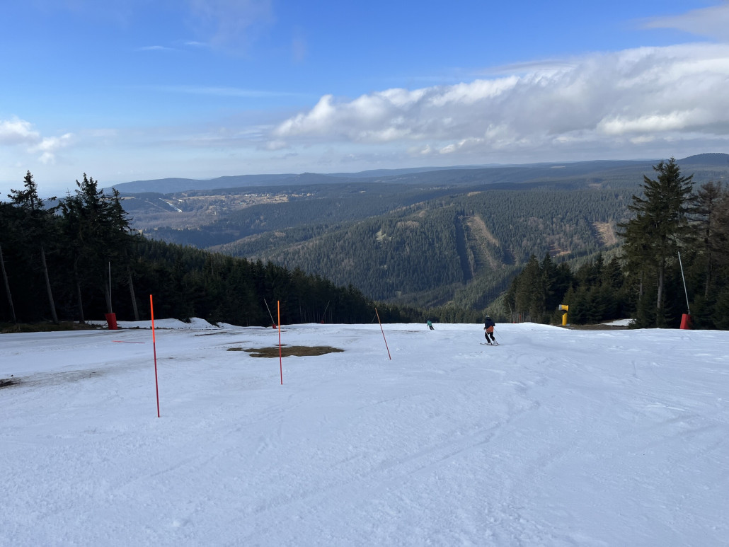 Weiter ging es, etwa beim Abzweig der Lazenska dann wieder links eine Einschränkung