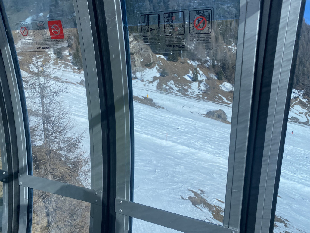 Prekäre Schneelage im Edelweisstal