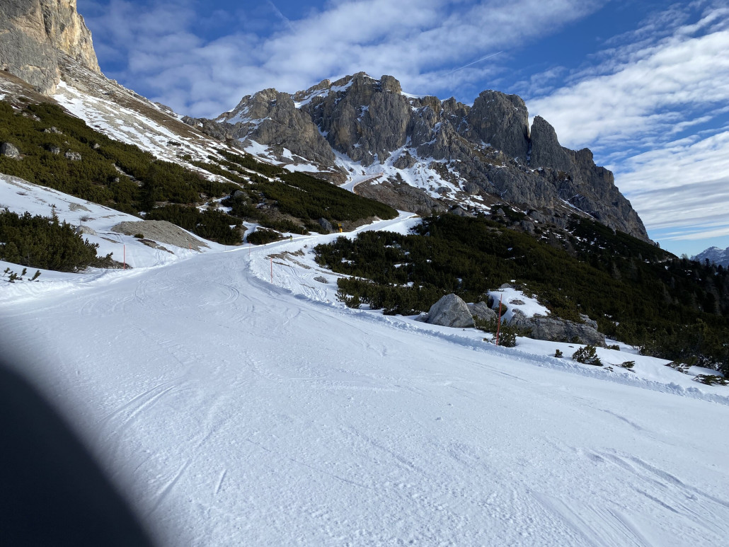 Blick die Lagazuoi-Abfahrt hinauf...
