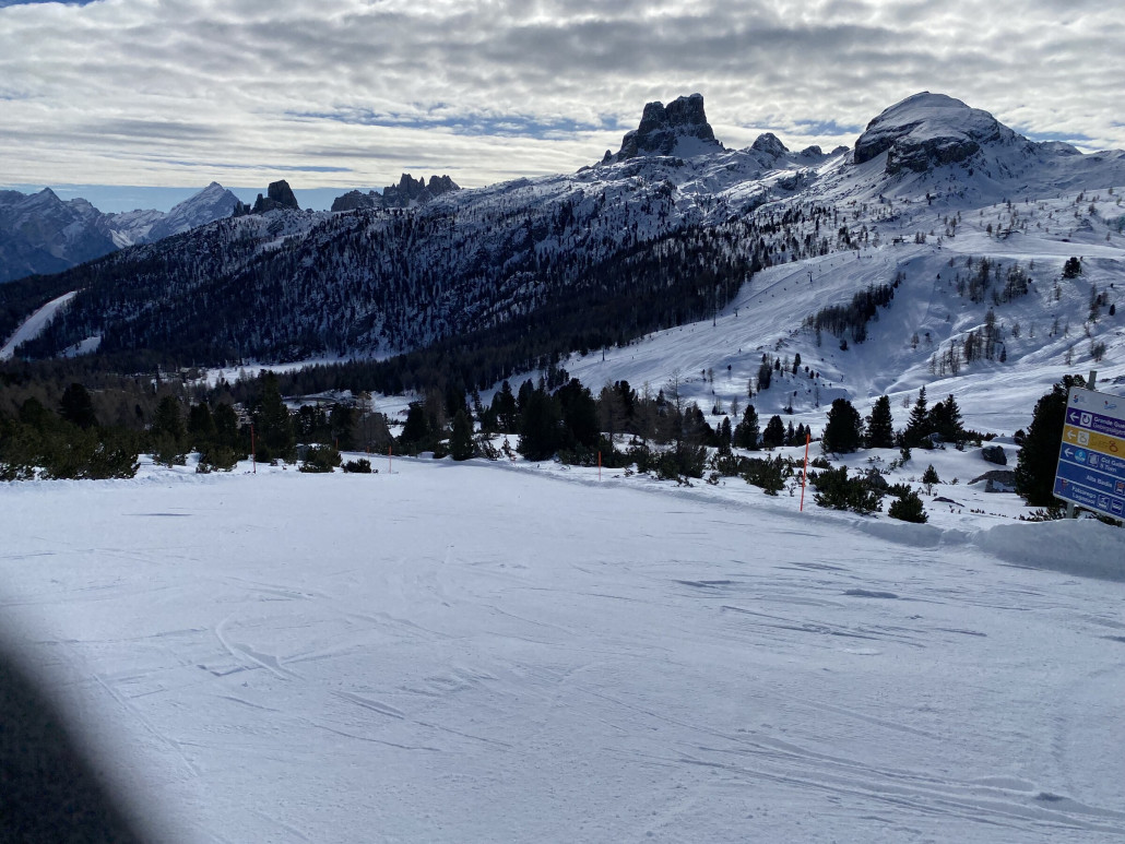 ...und hinab Richtung 5 Torri, beide Male mit Handschuh im Bild ^^