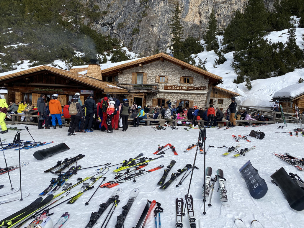 Scotoni Hütte