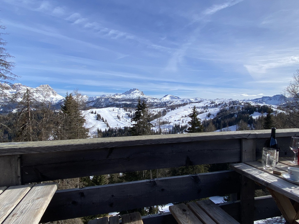 Auf der Terasse der Ütia de Trausines