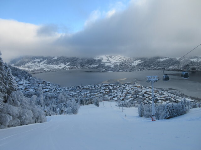 Nordabfahrt, rechts daneben die 4-MGD cityXpress
