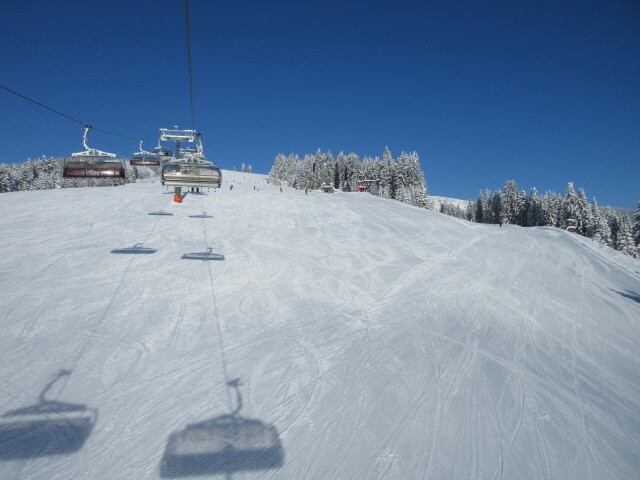 8-CLD-B Glockner, darunter die Glocknerwiese