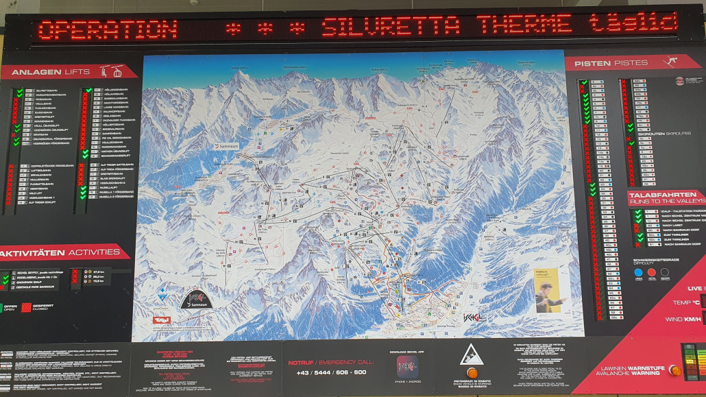 Lift- und Pistenstatus morgens um 10:30 Uhr. Mittags wurden noch weitere 4 oder 5 Lifte in der mitteleren Etage aufgemacht.