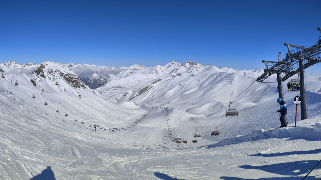 Blick vom Palinkopf die 20/21 hinunter. 11.36 Uhr