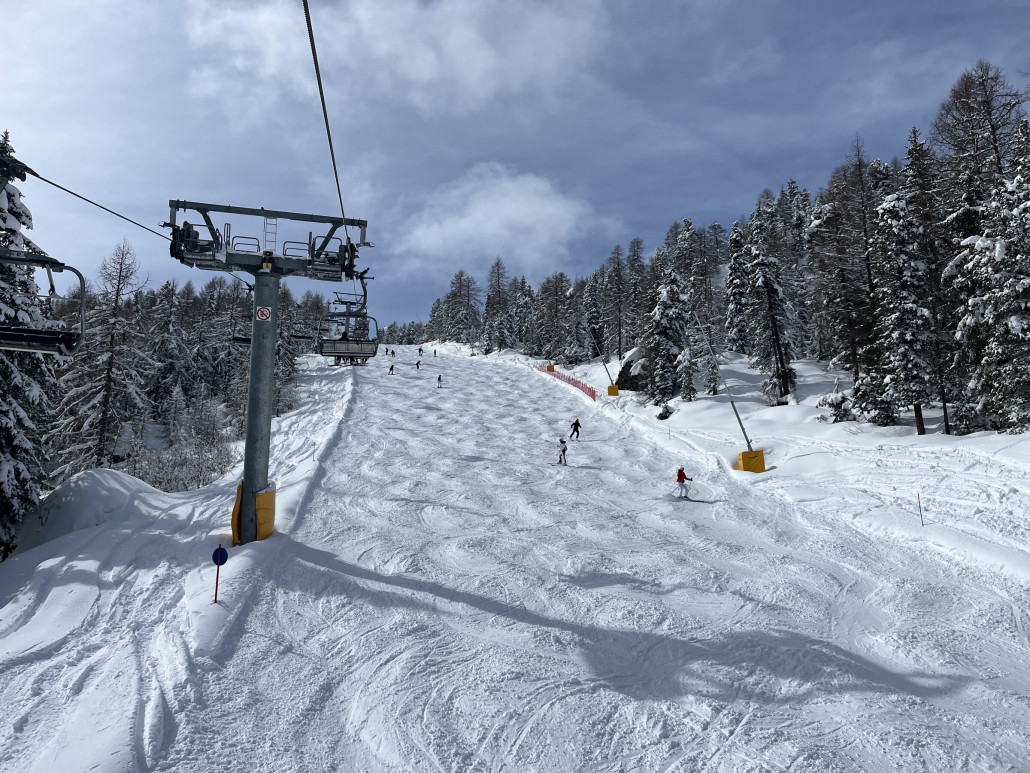 Piste von Campolongo zum Bec de Roces kurz vor 12Uhr