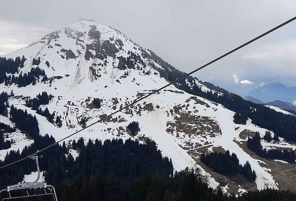 Blick zur Salve und innere Keat: rechts unten schneearm