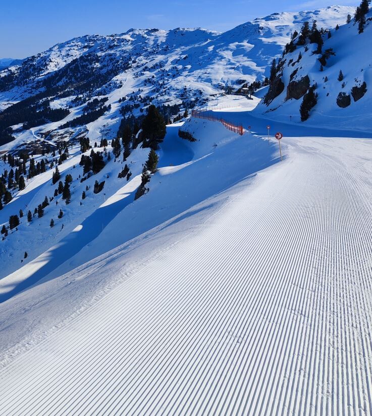 da sieht man von anderen Skigebieten ganz andere "Schnee" Bilder