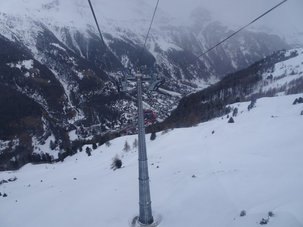 Da die Talabfahrt(en) geschlossen sind: runter via Gondelbahn