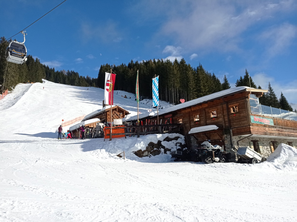 Die Talabfahrt wird schon weich und sulzig.