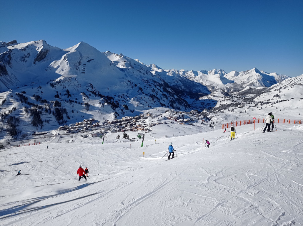 Blick "von hinten" nach Obertauern.