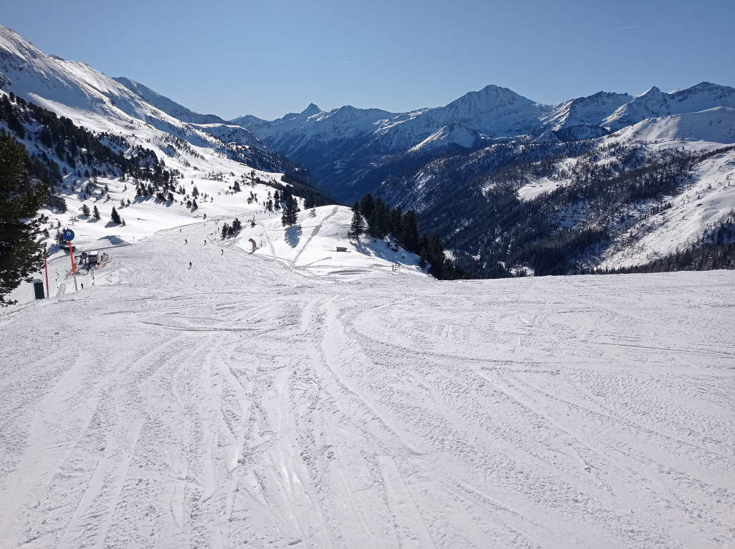 Ganz hinten an der Scheidbergbahn. Dann wechseln wir die Seite.