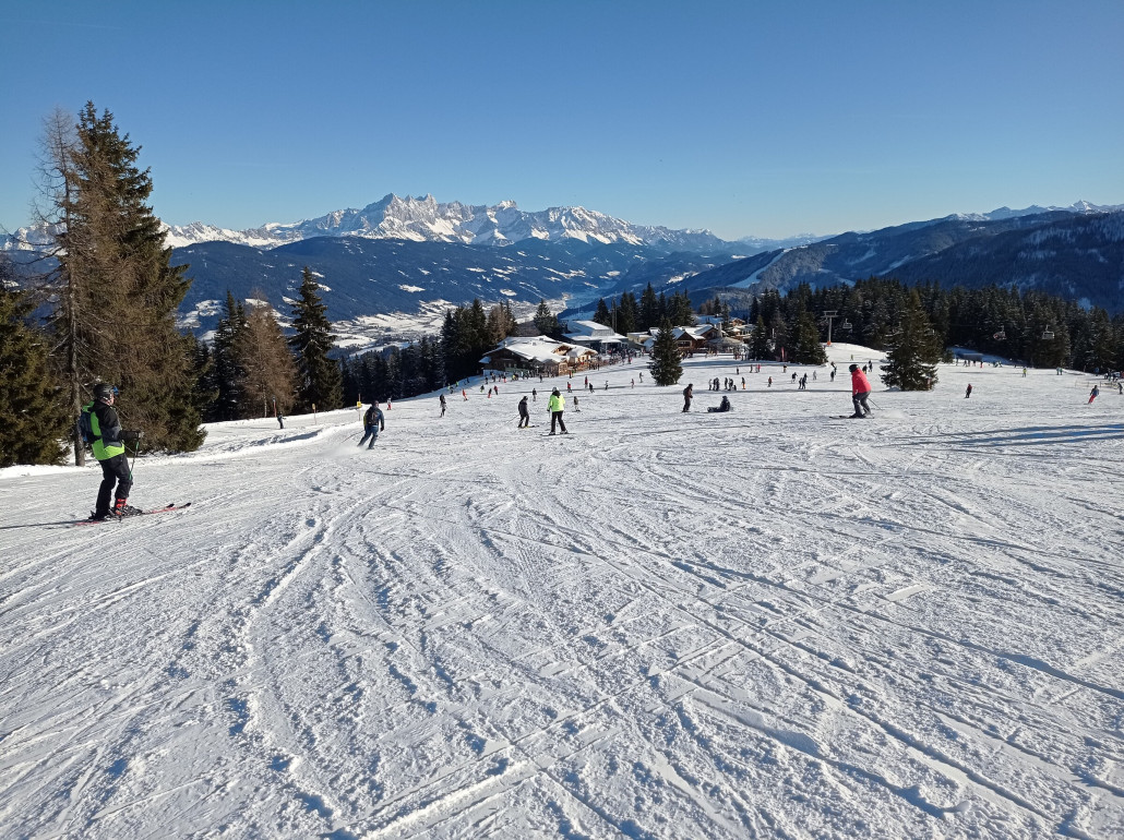 Die Autobahnen runter nach Flachau sind heute etwas stärker befahren.
