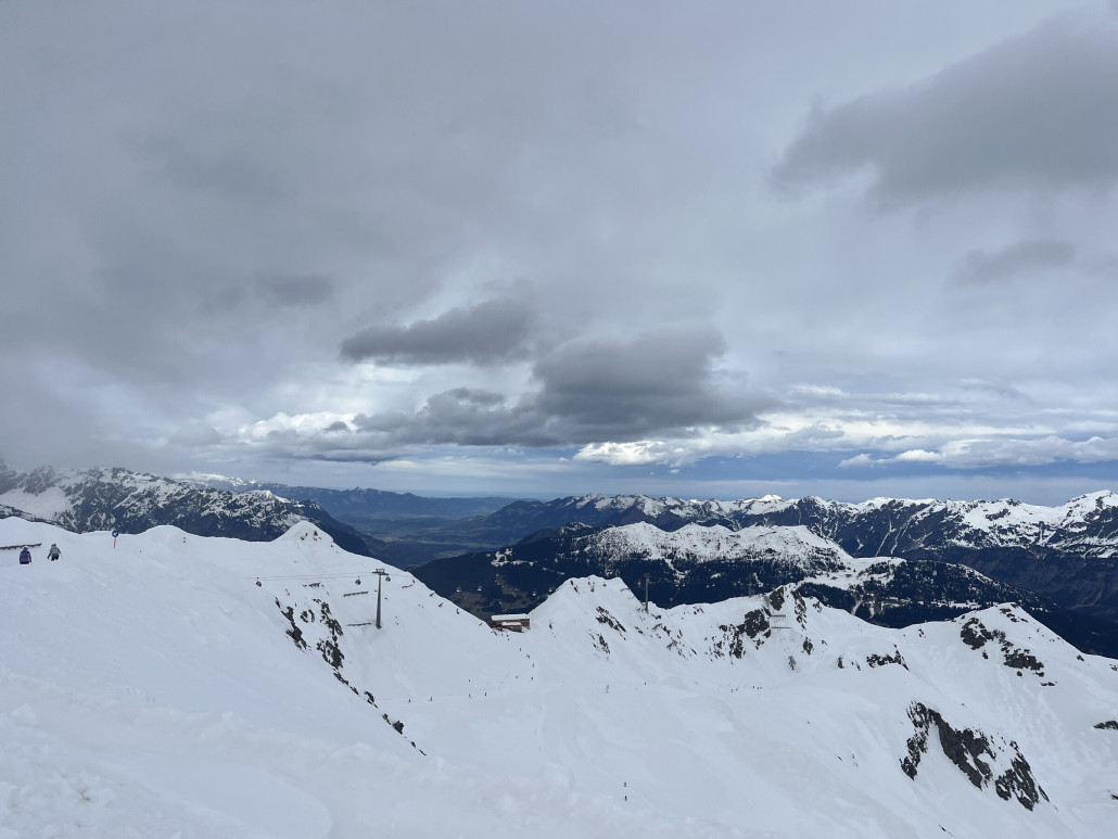 Tiefblicke ins Rheintal und Walgau