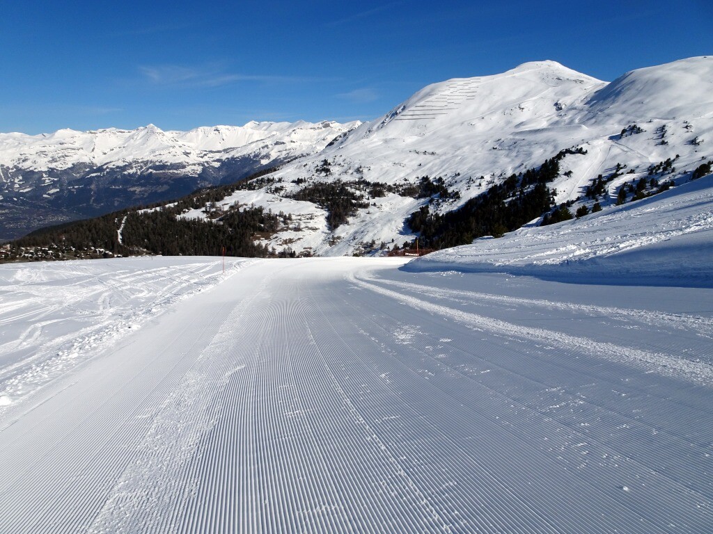 Piste L‘Epaule. Rechts das Illhorn – dort geht es auch noch hin. Ganz hinten CMA.