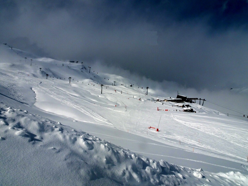 Standardbild: Blick ins Skigebiet aus dem Combe Durand.