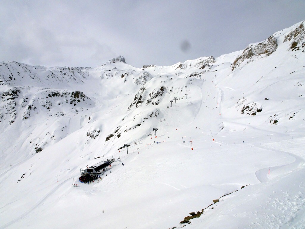 Blick zum Hang des Tsarva.