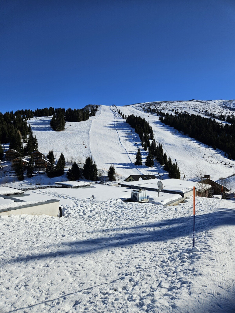 der Ausblick zu den Pisten am Hipfllift ist aber schon einmal vielversprechend