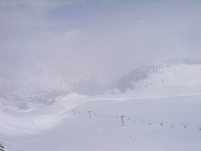 endlich hats aufgerissen - die Spuren unter den liftstützen wurden immer mehr...