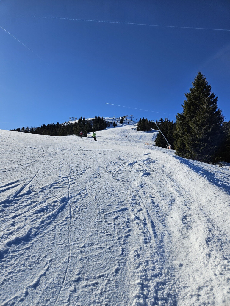 bis in die Mittagszeit hinein großteils schön griffig, danach hat es natürlich ein wenig nachgelassen