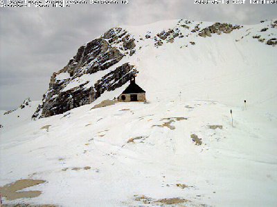 zugspitze kapelle.jpg