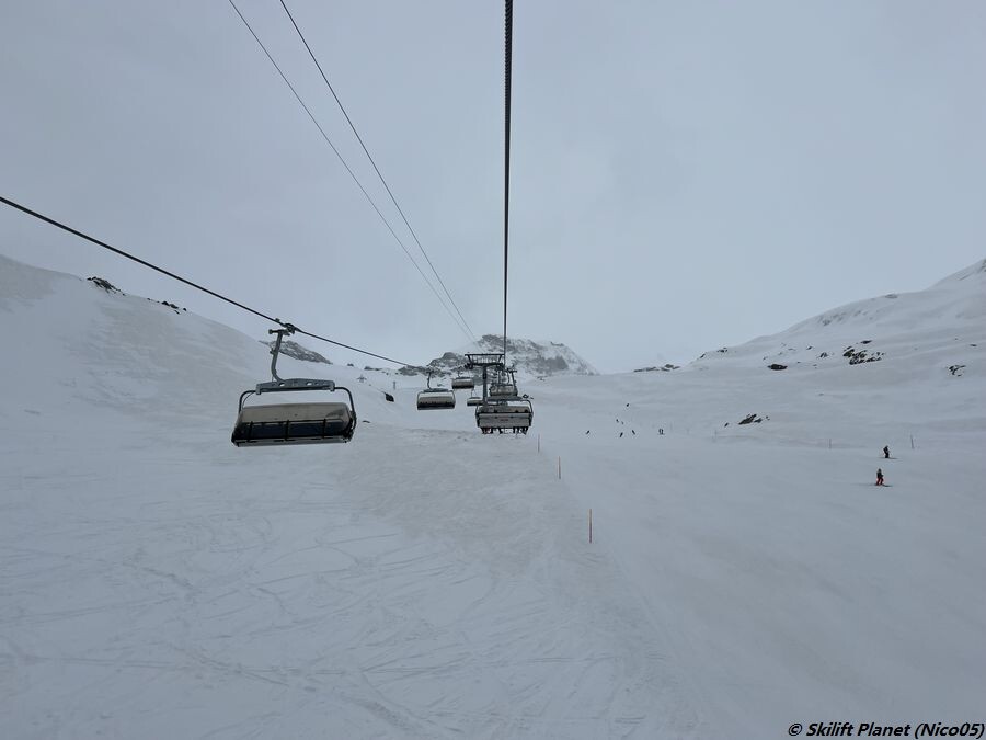 Sesselbahn Morenia und Piste Moräne