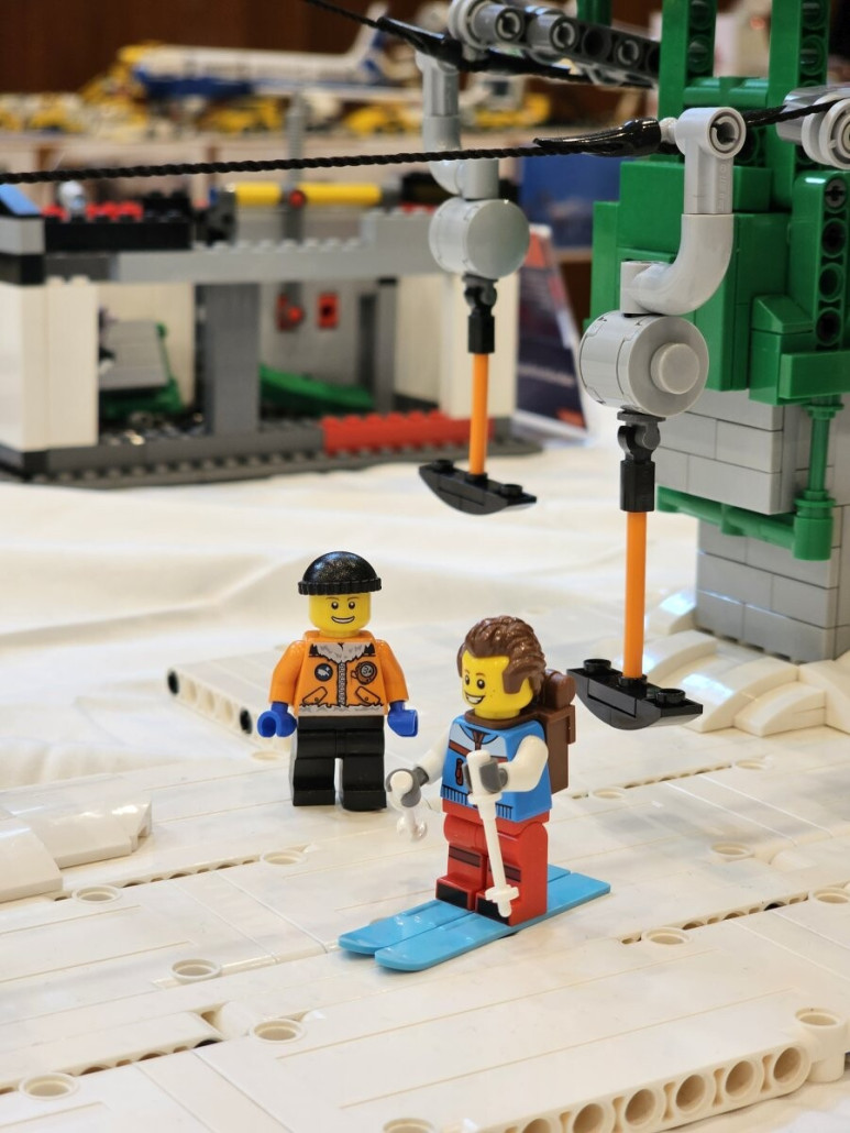 Der freundliche Liftler hilft beim Einstieg! :D