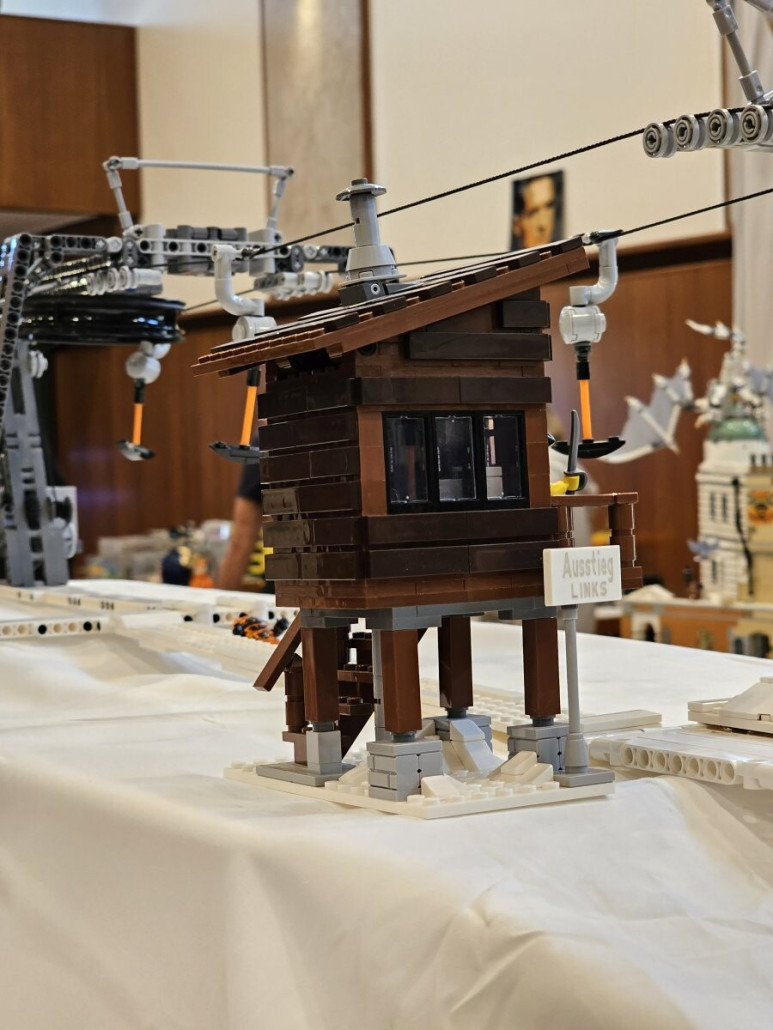 Das Bergstationshäuschen im Detail.