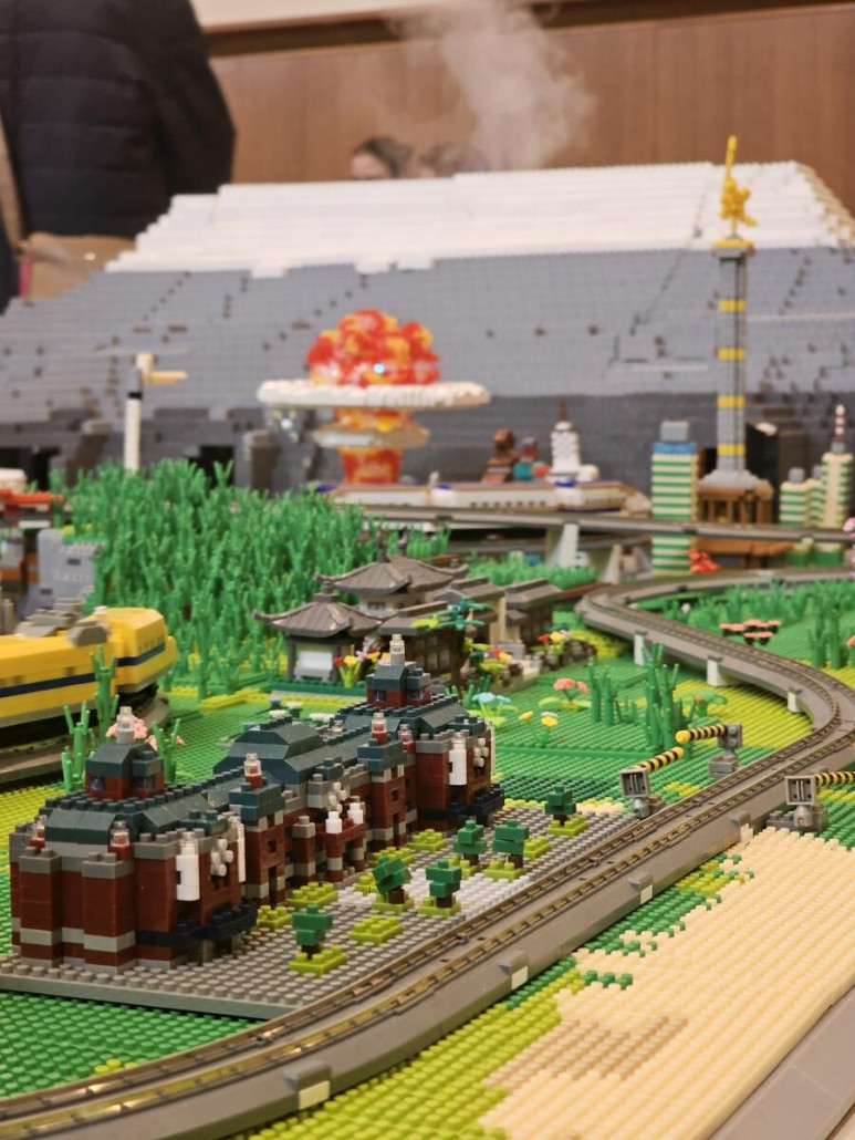 Man beachte den rauchenden Krater :D